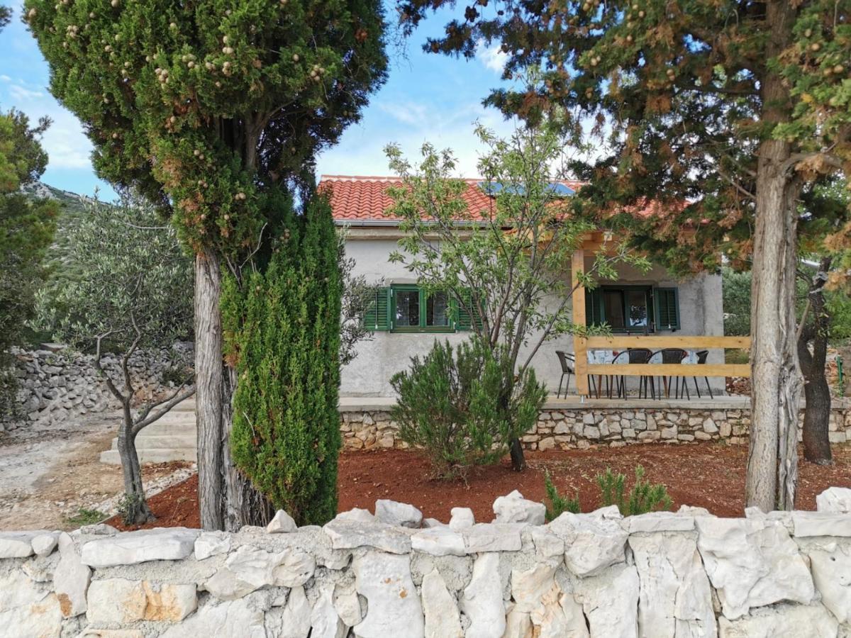 Villa Kuca Za Odmor Obitelji Pedisic Banj Exterior foto