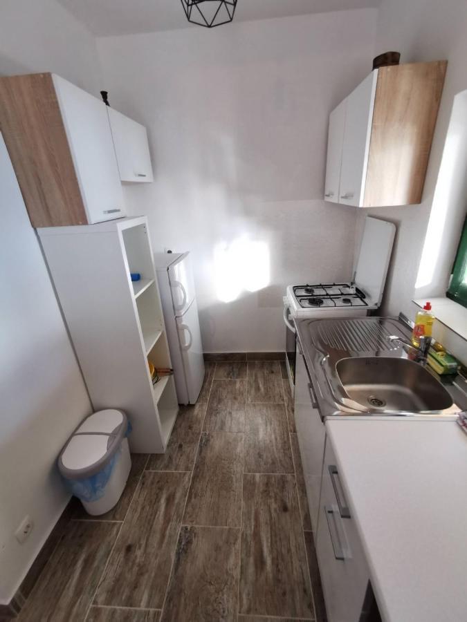 Villa Kuca Za Odmor Obitelji Pedisic Banj Exterior foto